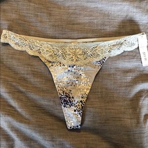 NWT ELLE Grey Thong with Lace